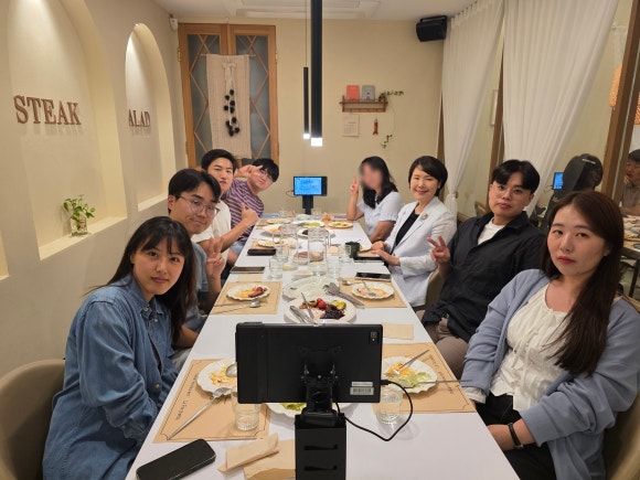스테이크부터 치킨까지…환경부 회식의 전말은?
